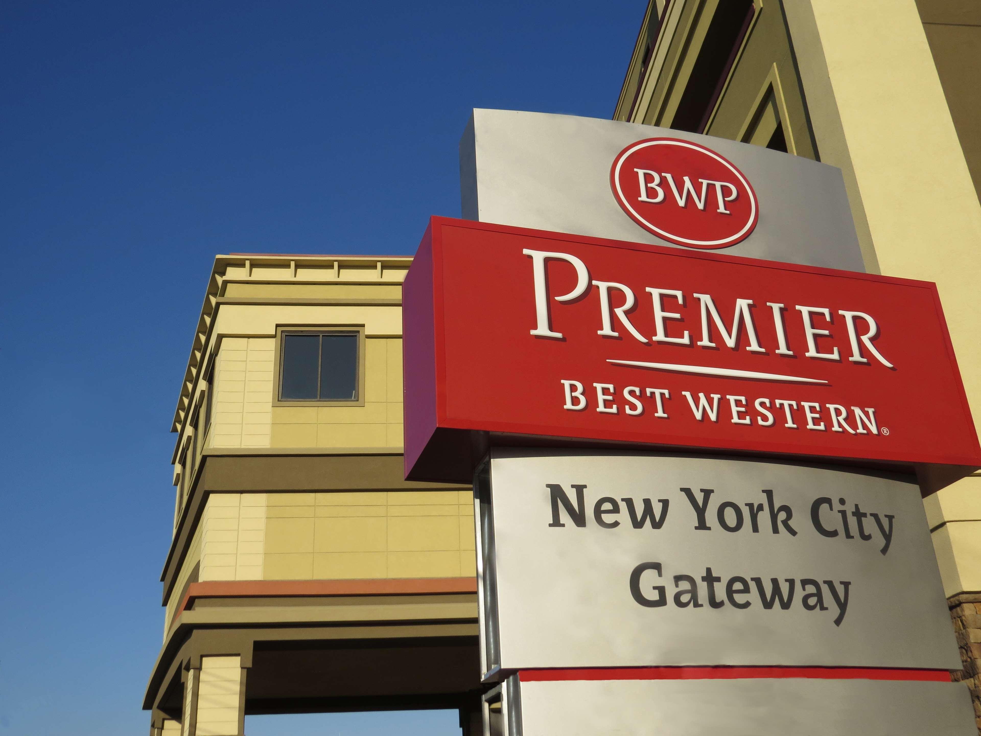 Best Western Premier Nyc Gateway Hotel North Bergen Εξωτερικό φωτογραφία